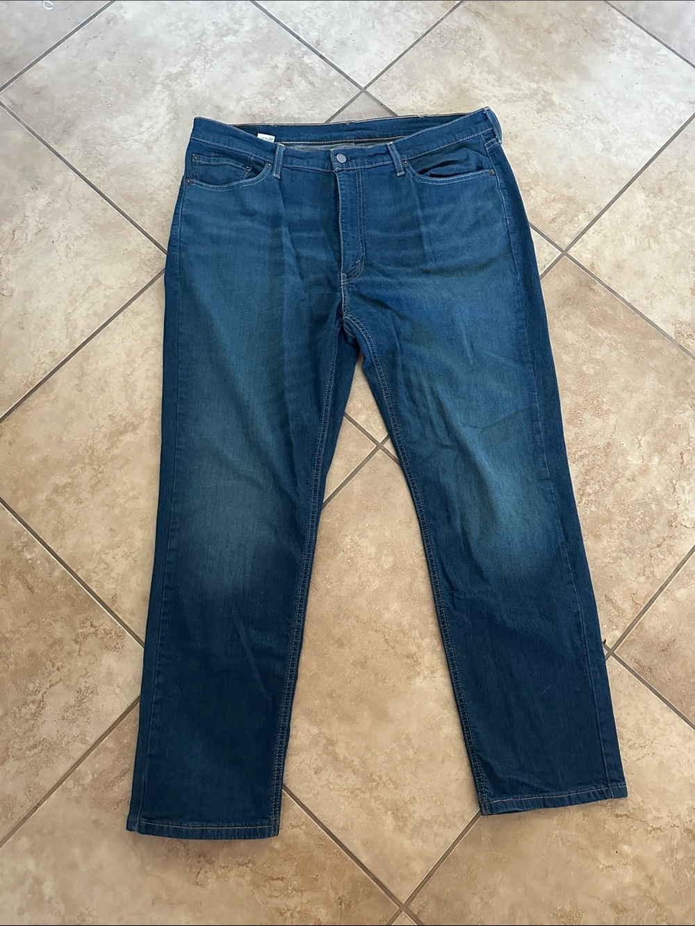 Levi’s style 541 size 40X32 Men's Dark Blue Straight Fit Jeans